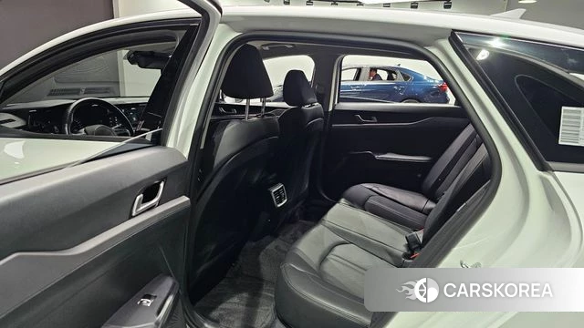 Kia K5 3rd generation 2023 Белый из Кореи, фото 2
