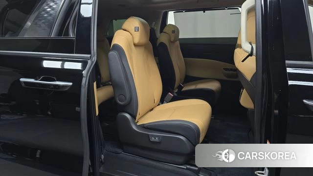 Kia Carnival 4th generation 2022 Черный из Кореи, фото 2
