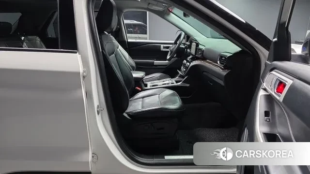 Ford Explorer 6th Generation 2020 Белый из Кореи, фото 2