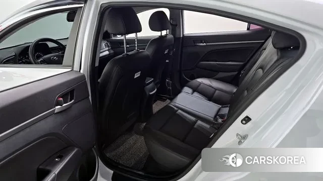 Hyundai Avante AD 2018 Белый из Кореи, фото 2