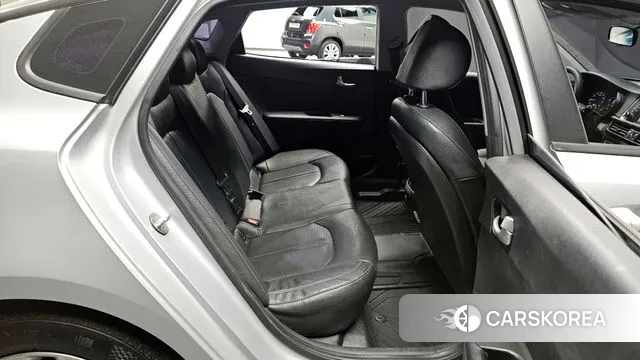 Kia K5 second generation 2018 Серебряный из Кореи, фото 2