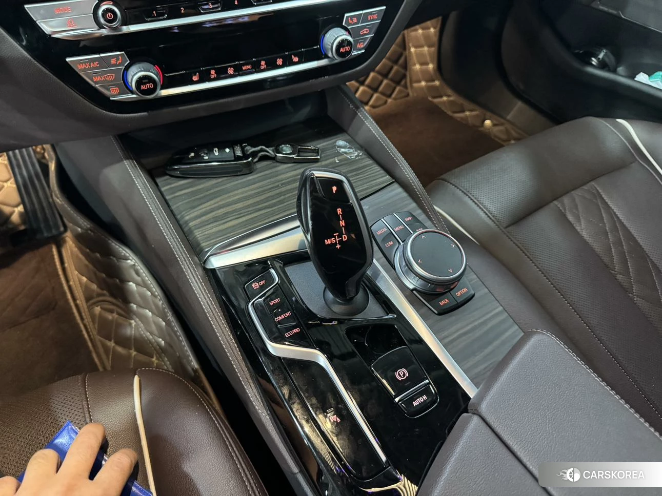 BMW 5 series 2021 Черный из Китая, фото 2