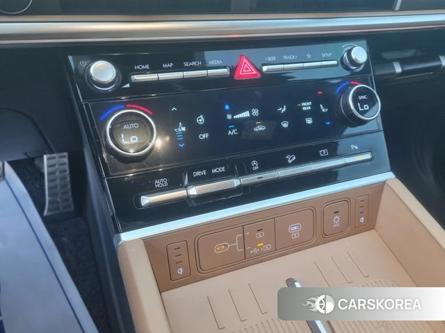 Hyundai Santa Fe (MX5) 2024 Жемчужный цвет из Кореи, фото 2