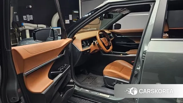 Ssangyong Torres 2022 Темно-зеленый из Кореи, фото 2