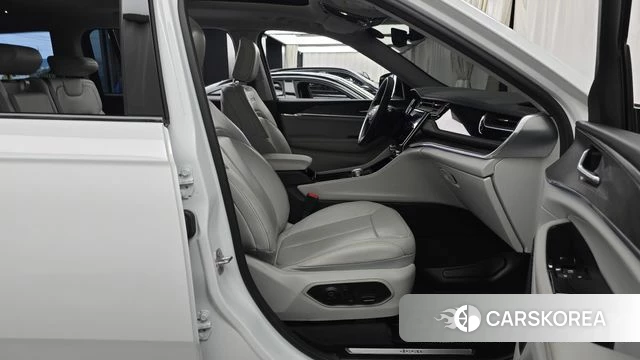 Jeep Grand Cherokee (WL) 2022 Белый из Кореи, фото 2