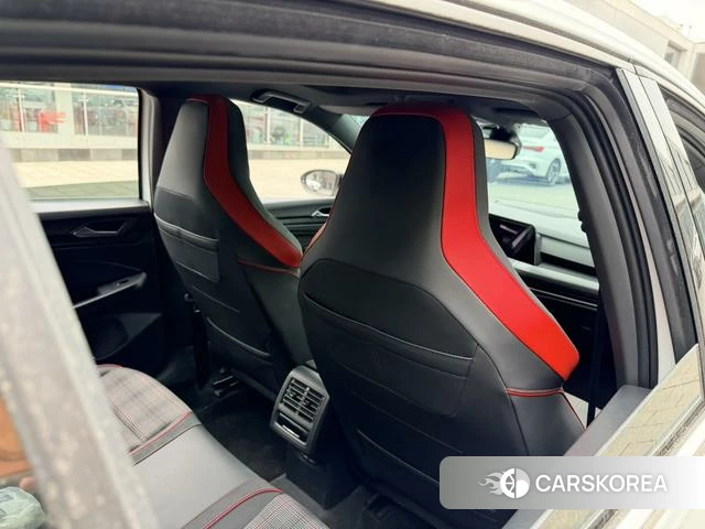 Volkswagen Golf GTI 2025 Белый из Китая, фото 2