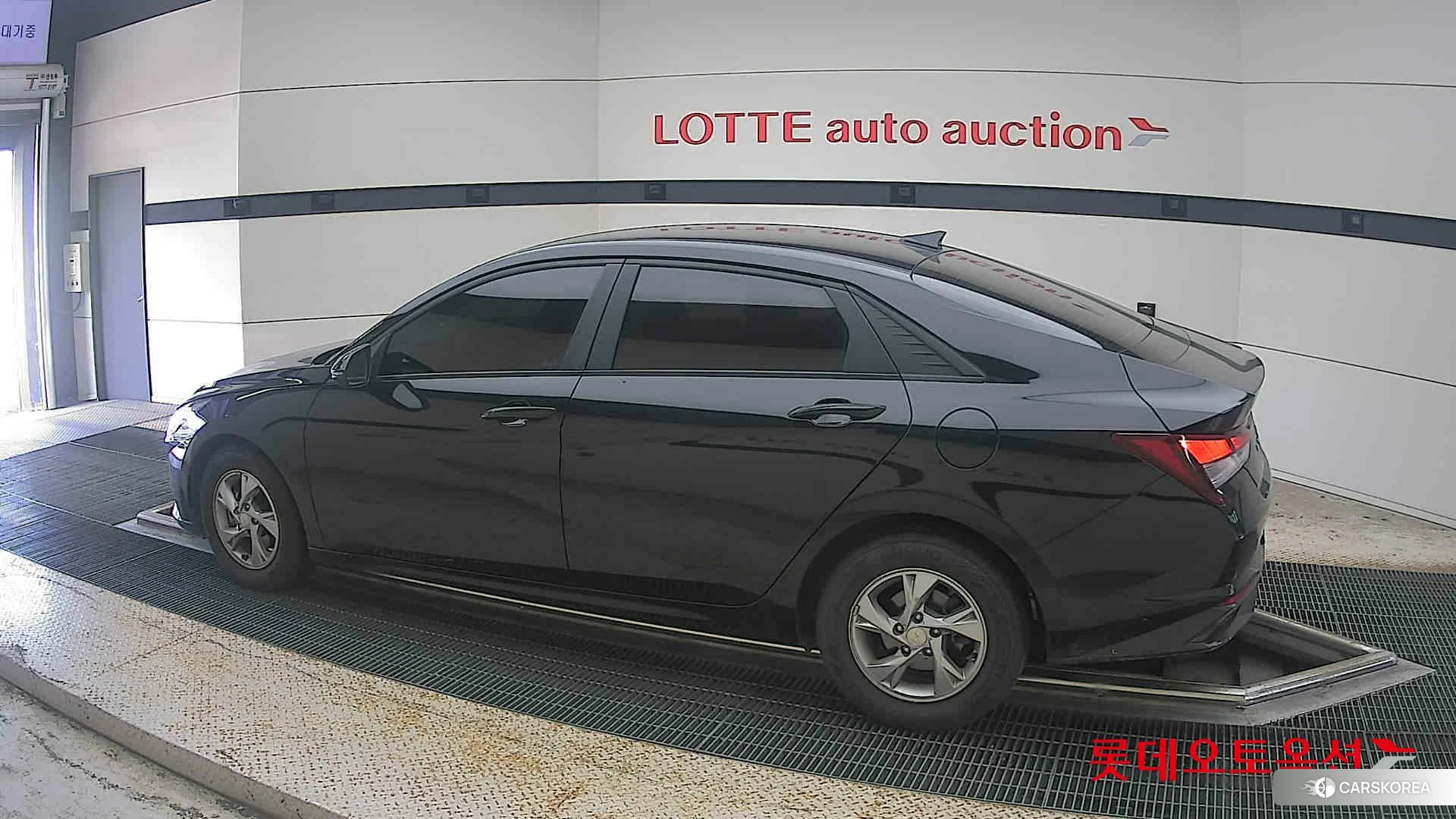 Hyundai Avante 2023 Phantom Black Pearl из Кореи, фото 2
