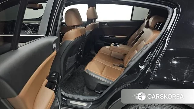 Kia Sportage The Bold 2021 Черный из Кореи, фото 2