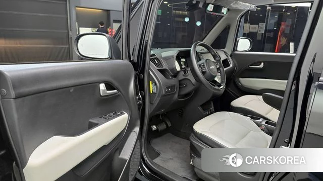 Kia The New Kia Ray 2023 Черный из Кореи, фото 2