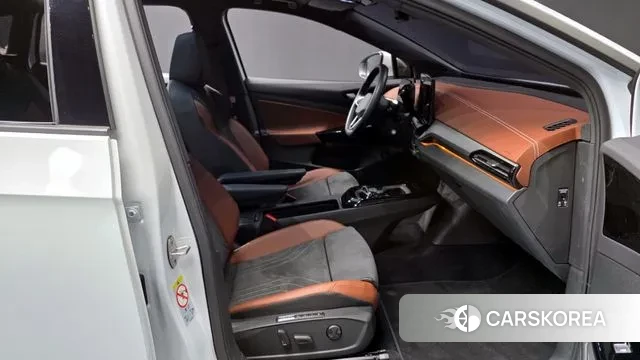 Volkswagen ID.4 2023 Белый из Кореи, фото 2