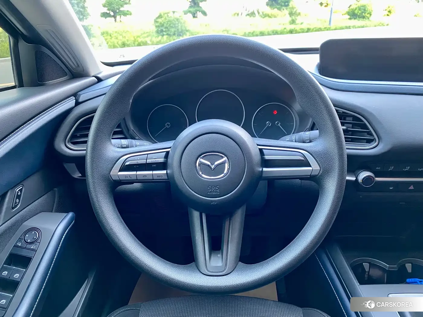 Mazda CX-30 2024 Silver/gray из Китая, фото 2
