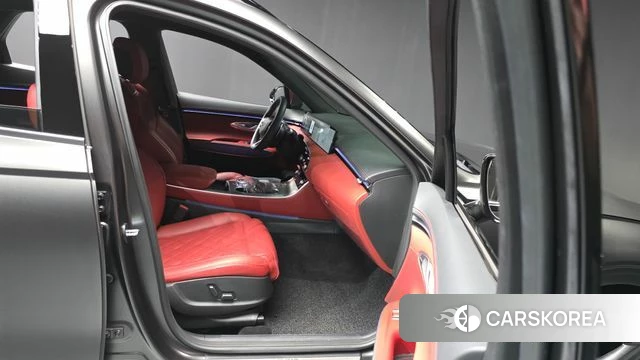Genesis GV70 2024 Серый из Кореи, фото 2