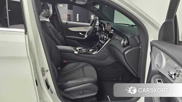 Mercedes-Benz GLC-Class X253 2019 Белый из Кореи, фото 2