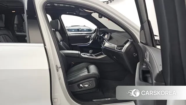 BMW X5 (G05) 2021 Белый из Кореи, фото 2