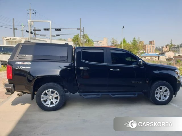 Chevrolet (GM Daewoo) Real New Colorado 2022 Черный из Кореи, фото 2