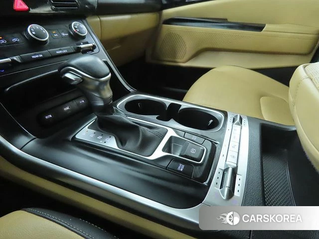 Kia Carnival 4th generation 2022 Белый из Кореи, фото 2