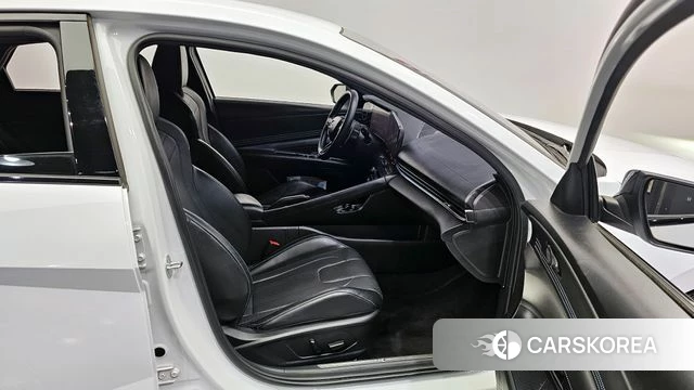 Hyundai Avante (CN7) 2022 Белый из Кореи, фото 2