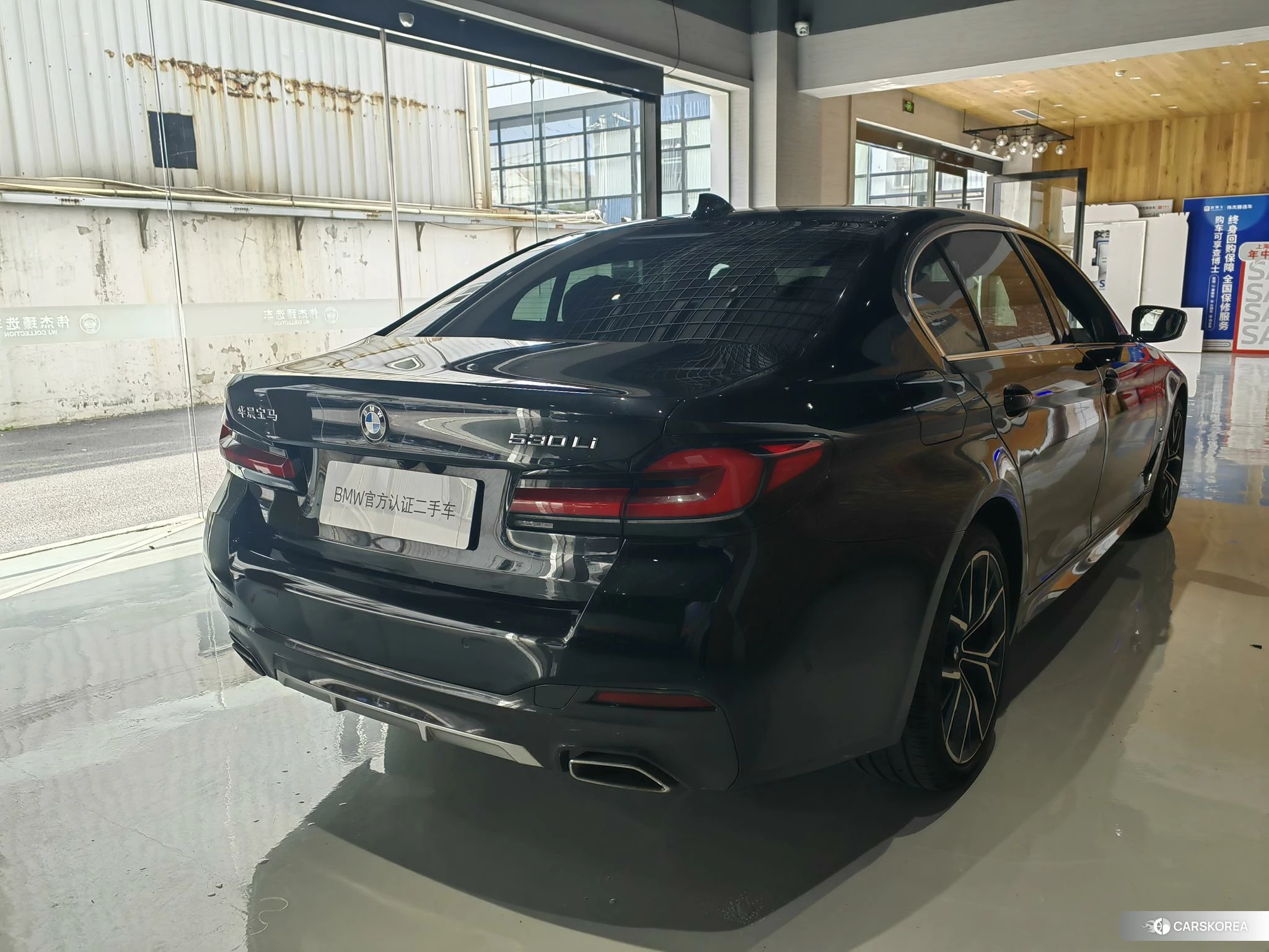BMW 5 series 2020 Черный из Китая, фото 2