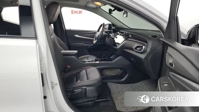 Chevrolet (GM Daewoo) Bolt EUV 2023 Белый из Кореи, фото 2