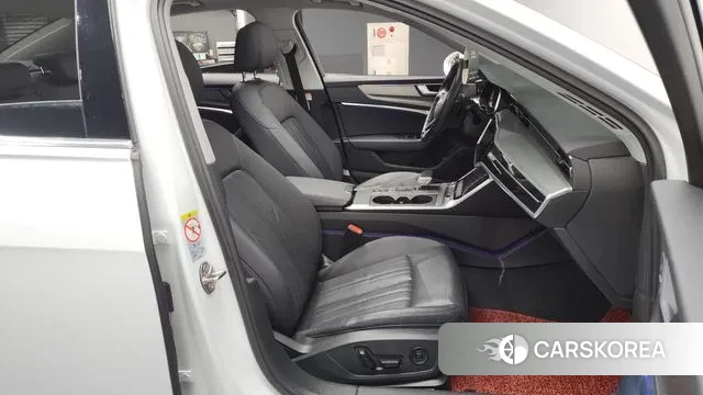 Audi A6 (C8) 2022 Белый из Кореи, фото 2