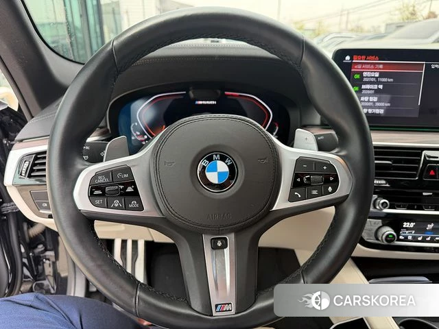 BMW 5 Series (G30) 2021 Черный из Кореи, фото 2