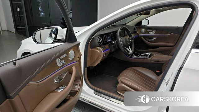 Mercedes-Benz E-Class W213 2020 Белый из Кореи, фото 2