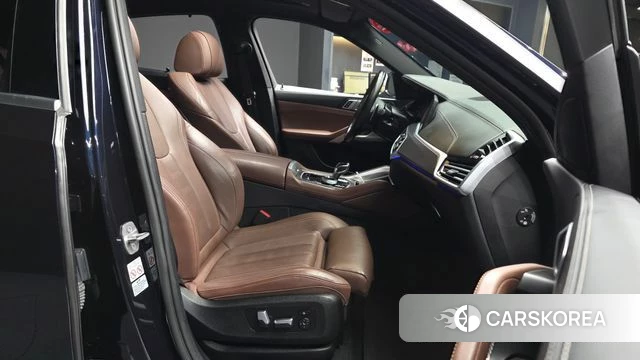 BMW X6 (G06) 2022 Черный из Кореи, фото 2
