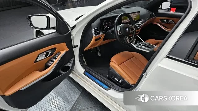 BMW 3 Series (G20) 2022 Белый из Кореи, фото 2