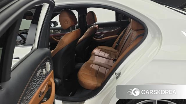 Mercedes-Benz E-Class W213 2021 Белый из Кореи, фото 2