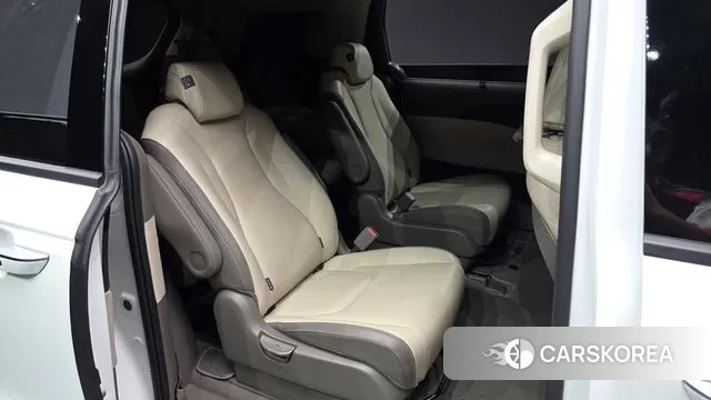 Kia Carnival 4th generation 2022 Белый из Кореи, фото 2