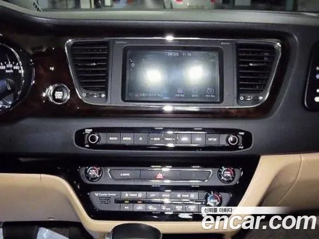 Kia The New Carnival 2018 Черный из Кореи, фото 2