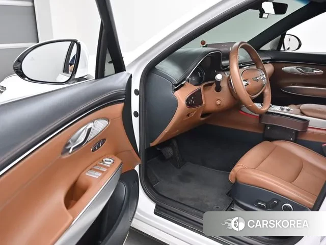 Genesis GV70 2022 Белый из Кореи, фото 2