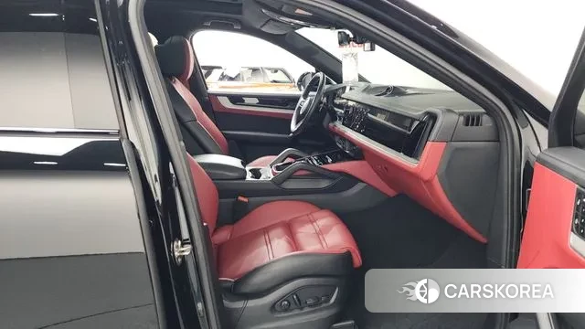 Porsche Cayenne (PO536) 2024 Черный из Кореи, фото 2