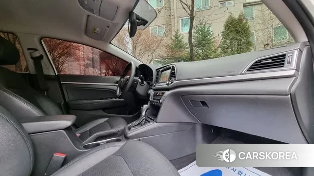 Hyundai Avante AD 2018 Белый из Кореи, фото 2