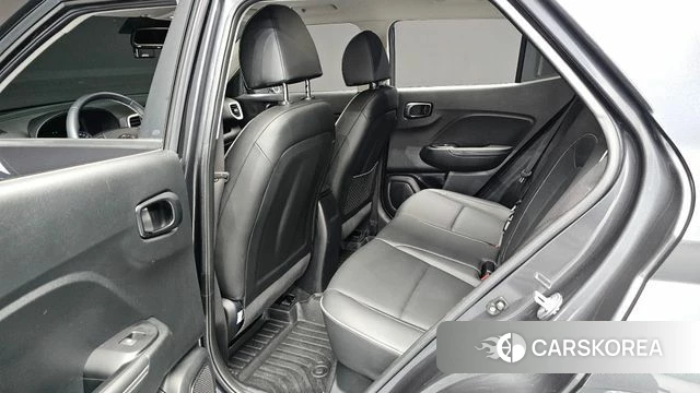 Hyundai Venue 2021 Серый из Кореи, фото 2