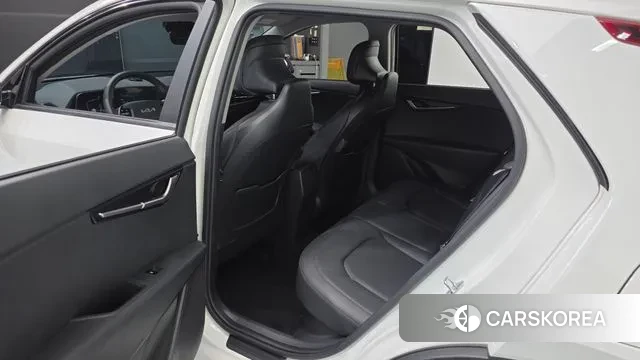 Kia Di Ol Nu Niro 2022 Белый из Кореи, фото 2