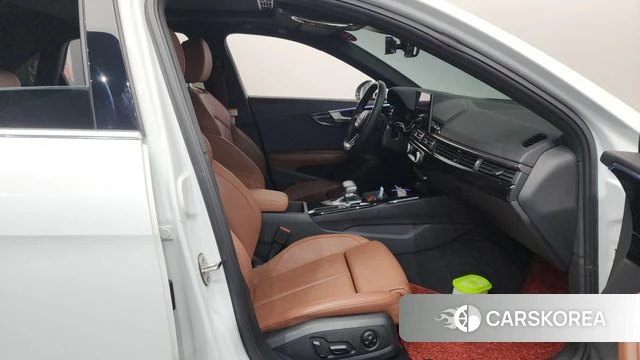 Audi A4 (B9) 2021 Белый из Кореи, фото 2