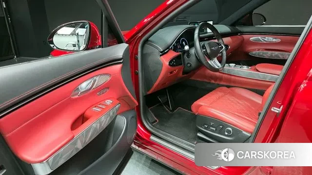 Genesis GV70 2021 Красный из Кореи, фото 2