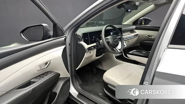 Hyundai The New Tucson Hybrid (NX4) 2024 Серебристо-серый из Кореи, фото 2