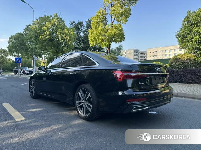 Audi A6L 2021 Черный из Китая, фото 2