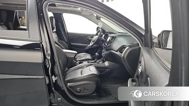 Jeep Cherokee (KL) 2022 Черный из Кореи, фото 2