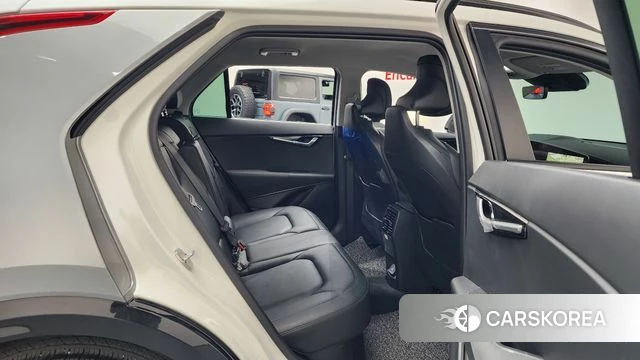 Kia Di Ol Nu Niro 2022 Белый из Кореи, фото 2