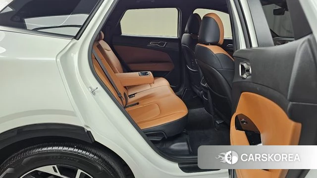 Kia Sportage 5th Generation 2024 Белый из Кореи, фото 2