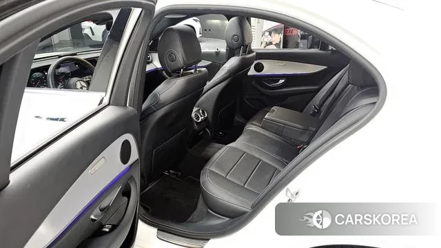 Mercedes-Benz E-Class W213 2020 Белый из Кореи, фото 2