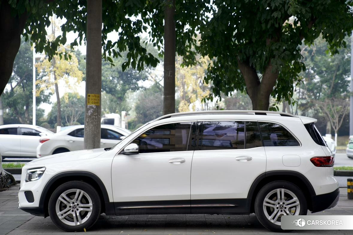 Mercedes-Benz GLB 2021 Белый из Китая, фото 2