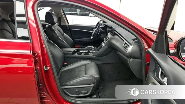 Genesis The New G70 2022 Красный из Кореи, фото 2