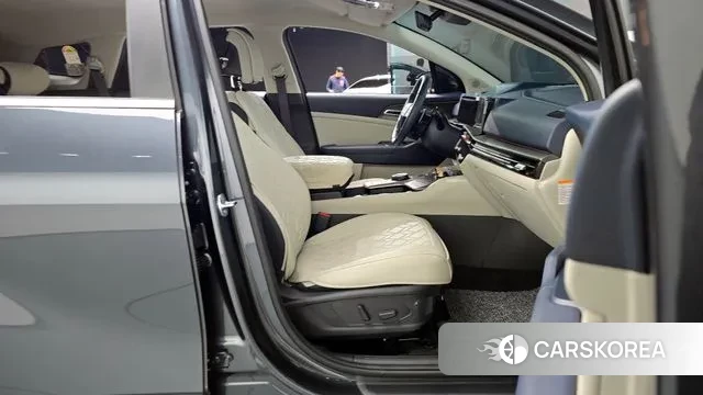 Kia The New Sportage 5th Generation Hybrid 2025 Серый из Кореи, фото 2