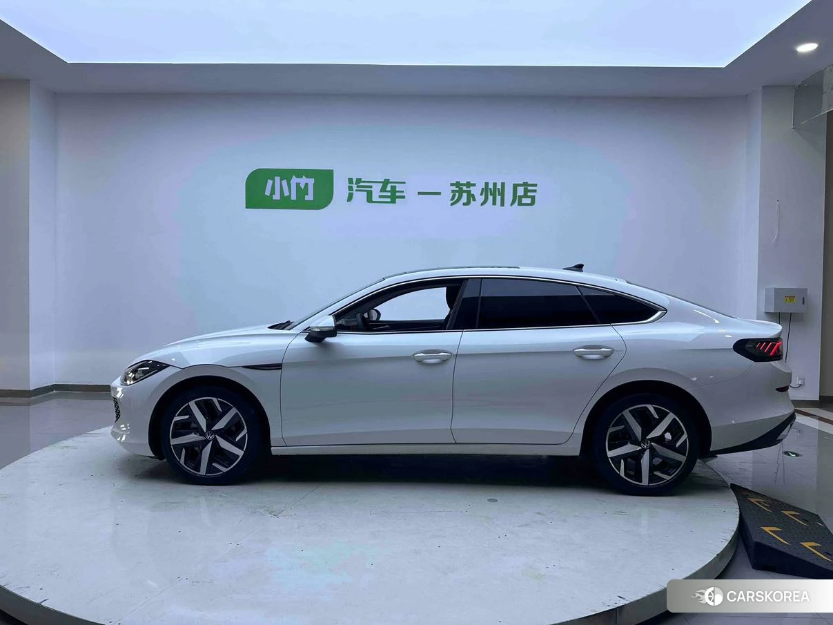 Volkswagen Lingdu 2022 Белый из Китая, фото 2