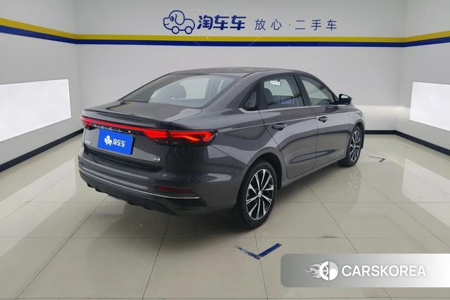 Geely Automobile Emgrand 2025 Темно-серый из Китая, фото 2