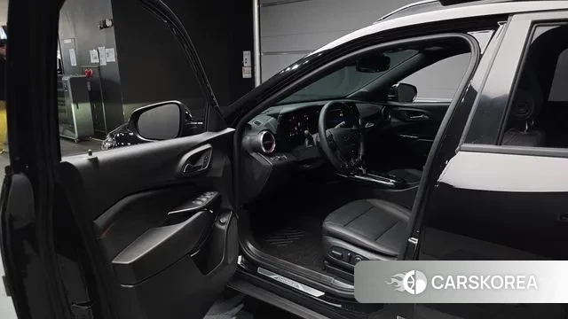 Chevrolet (GM Daewoo) Trax Crossover 2024 Черный из Кореи, фото 2